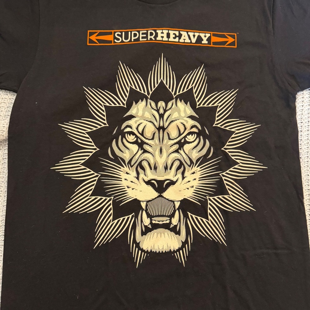 SuperHeavy Band T-Shirt Mens Black Lion Graphic Rock Supergroup Mick Jagger Tee - Picture 2 of 6